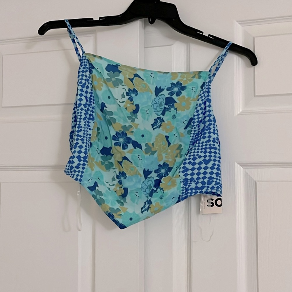 Hankerchief Crop Top